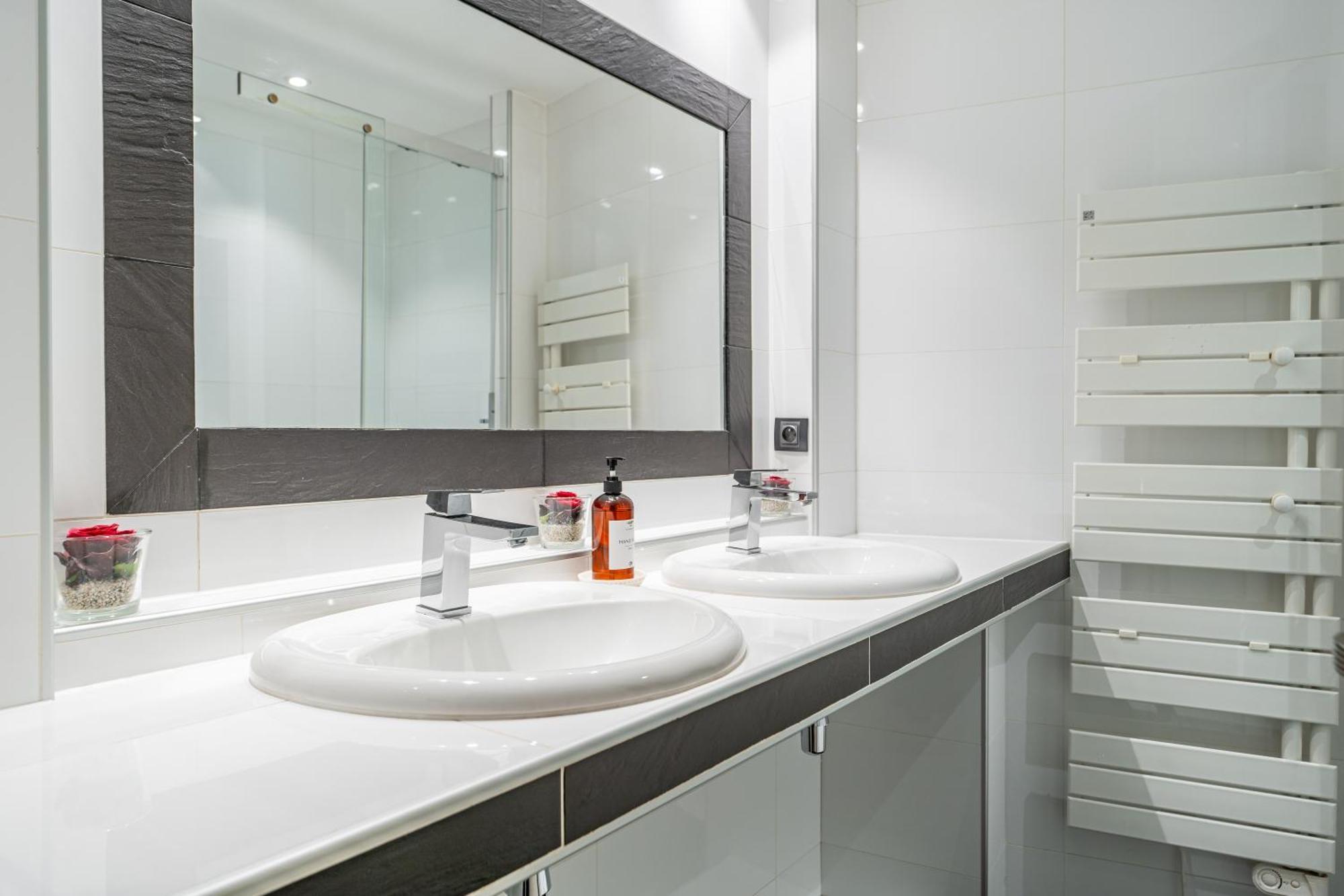 Superbe Appartement De 2 Chambres Au Coeur Du Quartier Gambetta Bordeaux Exterior foto